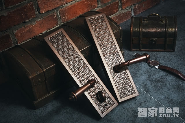 艾棲防盜家用指紋鎖 復(fù)古指紋密碼鎖 純銅滑蓋指紋鎖