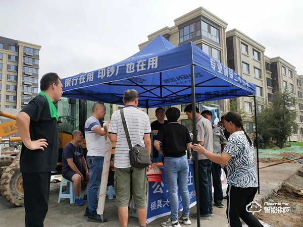 中國(guó)智能鎖網(wǎng)祝賀：忠恒高配智能門(mén)鎖淄博旗艦店迎開(kāi)門(mén)紅