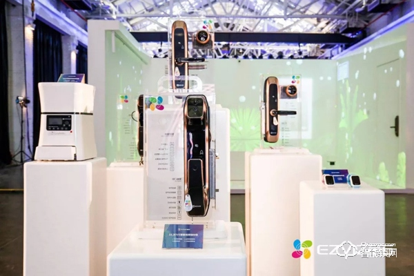 新推兩款智能門鎖，提出“1+4+N”：螢石用視頻AI構(gòu)建安全智能生態(tài)！