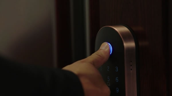 聯想智能門鎖T1耀然而生 為你打造鎖見不凡的品質