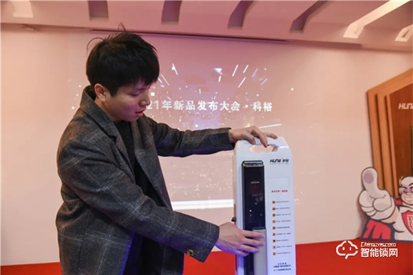 下一個爆品！科裕快開靜音全自動可視智能鎖，新品震撼上市，全球首發！