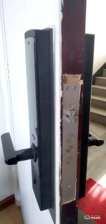 選擇華為智卡青稞智能指紋鎖，裝修煥新享受生活！