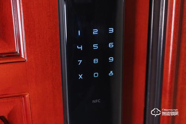 為什么你需要一把智能門鎖？測過就知道了