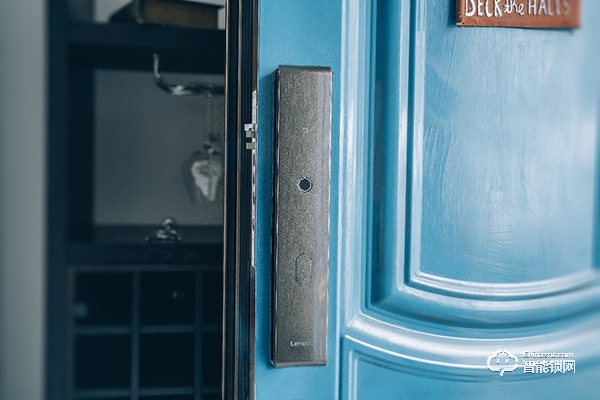 沒有門把手怎么開/鎖門？聯想智能門鎖A1能幫你體驗到