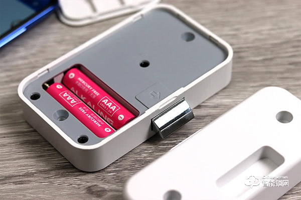 價格屠夫再露一手，小米推出99元智能鎖，占領抽屜和衣柜有野心