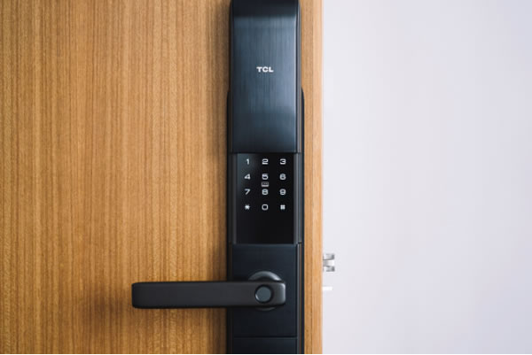 買買買之后還要裝裝裝！TCL物聯(lián)網(wǎng)智能鎖K5讓你免除安裝的繁瑣