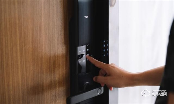 讓父母都贊不絕口的智能鎖！TCL智能鎖K5也太贊了