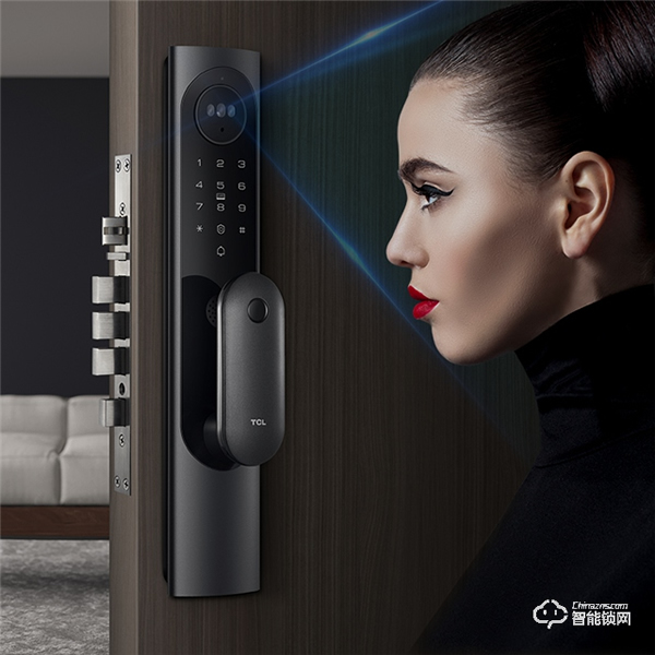 TCL智能家居物聯(lián)網(wǎng)智能鎖K6X：采用智慧鎖體，配備超大指紋識別區(qū)