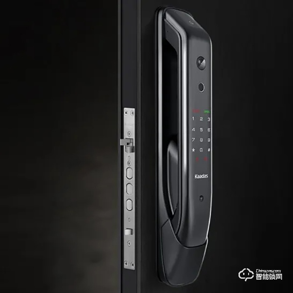 刷個臉秒進屋，這個智能鎖還是個24小時守門人