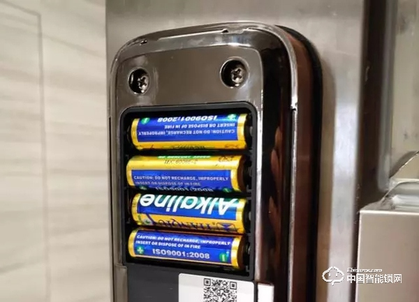 體驗樂橙K5智能指紋鎖:主動防御讓家更安全 體驗樂橙K5智能指紋鎖:主動防御讓家更安全