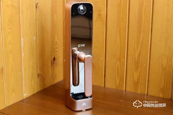 體驗樂橙K5智能指紋鎖：主動防御讓家更安全