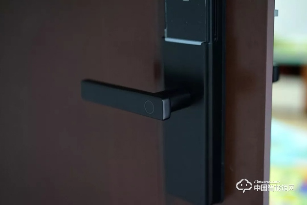 實際測評：亞太天能指紋鎖v1w 展現智能鎖的安全便捷