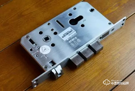 體驗(yàn)樂橙K5智能指紋鎖：主動(dòng)防御讓家更安全