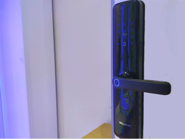 智能生活，安全倍增 | 惠氏安全智能鎖X66開箱測評