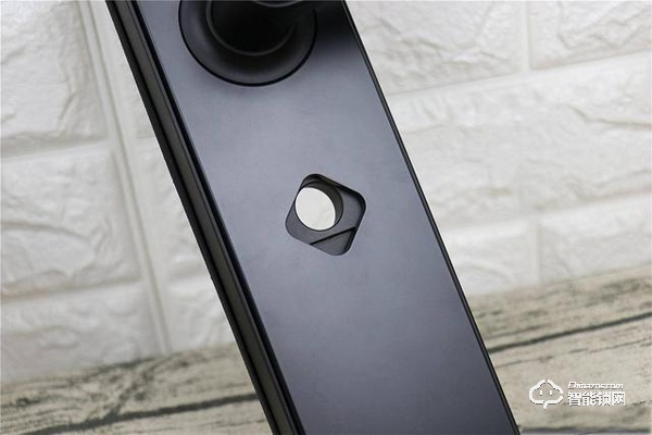 小益E206指紋鎖使用測評 千元鎖表現更出色