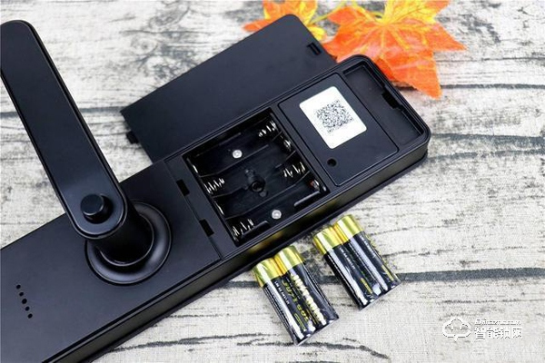 小益E206指紋鎖使用測評 千元鎖表現更出色