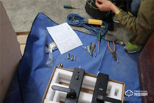 小益E206指紋鎖使用測評 千元鎖表現更出色