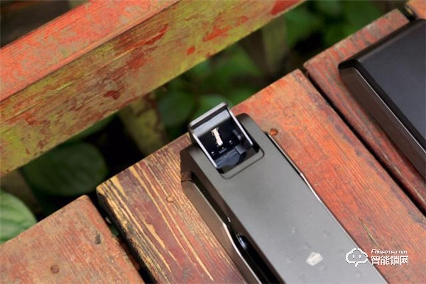 升級(jí)換新，樸墅指靜脈鎖到底有什么特別的？