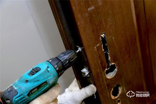 升級(jí)換新，樸墅指靜脈鎖到底有什么特別的？