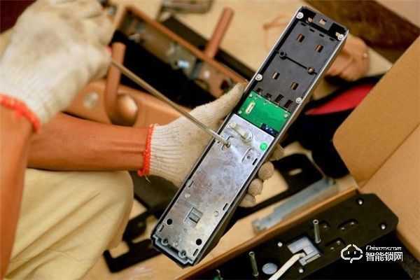 升級(jí)換新，樸墅指靜脈鎖到底有什么特別的？