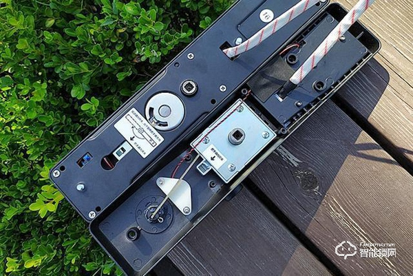 方正智能鎖評(píng)測(cè)：高科技時(shí)代，用方正智能鎖住家的安全