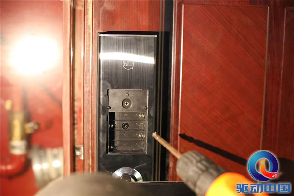 蘇寧極物小Biu智能門鎖實測：給你前“鎖”未有的智能體驗