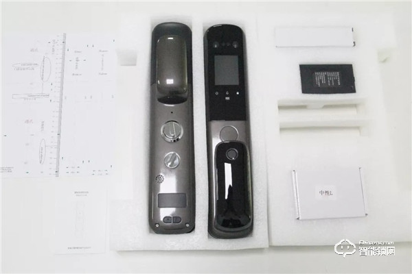 人臉鎖市場實力黑馬！聯合二號人臉識別全自動智能鎖開箱圖賞