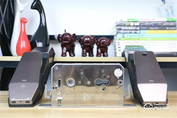 TCL智能鎖實力攪局，外觀新穎別樹一幟，一鍵開關更方便