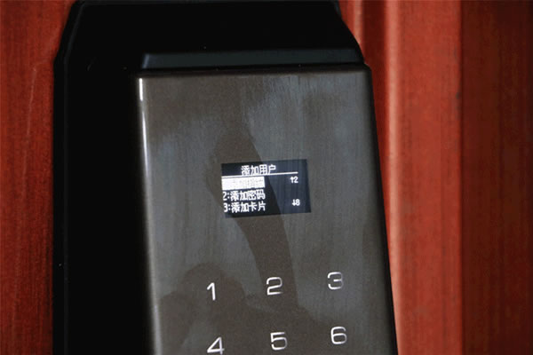 TCL智能鎖實力攪局，外觀新穎別樹一幟，一鍵開關更方便