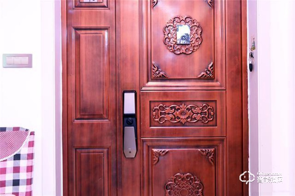 TCL智能鎖實力攪局，外觀新穎別樹一幟，一鍵開關更方便