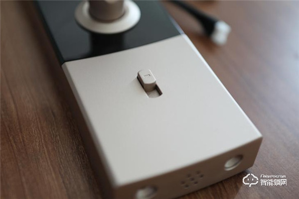 青稞智能鎖T7拆機評測，售價2999除了屏幕還有華為智卡認證！