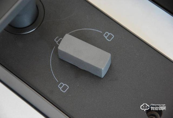 用防彈玻璃做面板，到底有多堅固，創米小白智能門鎖G1親測