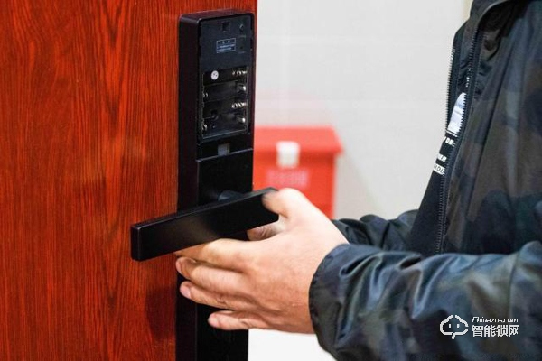用了再也回不去，更換歐瑞博智能鎖 C1 的親身經(jīng)歷