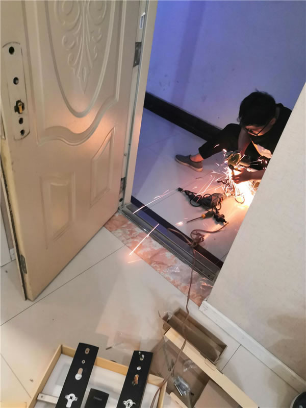 花粉青睞的智能鎖 | 青稞智能鎖E5H評(píng)測(cè)分享(支持華為錢包華為智卡)