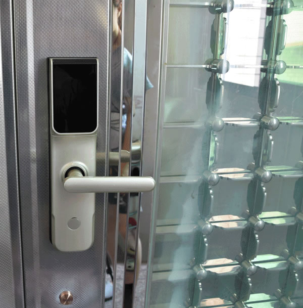 西勒奇指紋智能鎖好不好，指紋鎖對于馬大哈來說也很實用