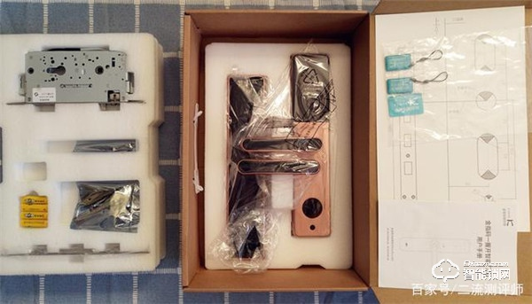 誰(shuí)說(shuō)老房子舊防盜門不能用指紋鎖？金指碼SK1指紋鎖來(lái)幫忙