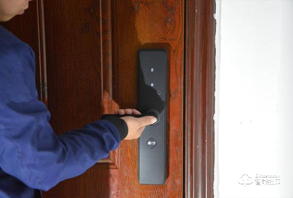 夠安全，買得起，售價(jià)僅幾百元的小益E206T智能鎖測評