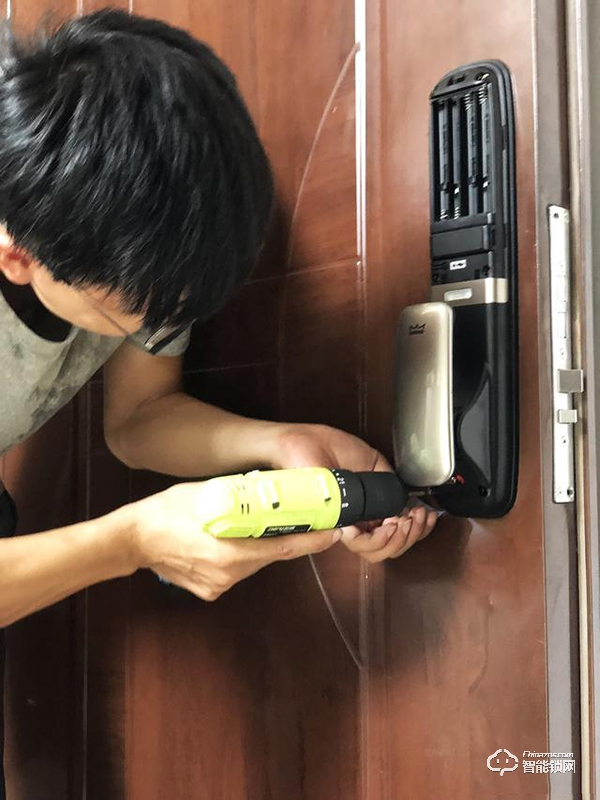 指紋鎖什么牌子最好？金指碼、多瑪指紋鎖、琨山指紋鎖試用測(cè)評(píng)