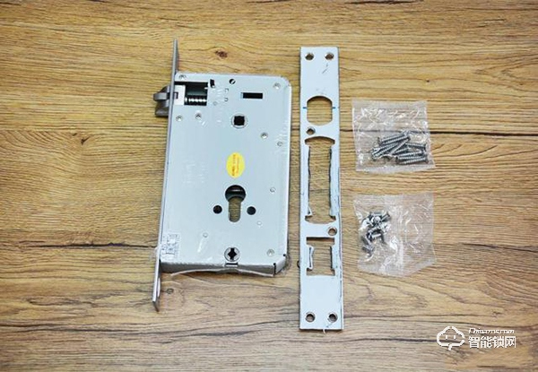 小益E206T智能鎖測評(píng)：2020年最好的禮物