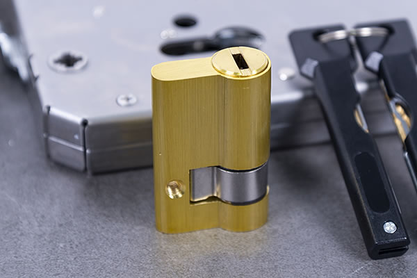 聯(lián)想智能門鎖E1測評：家庭升級智能門鎖的首選優(yōu)品