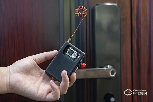 聯(lián)想智能門鎖E1測評：家庭升級智能門鎖的首選優(yōu)品