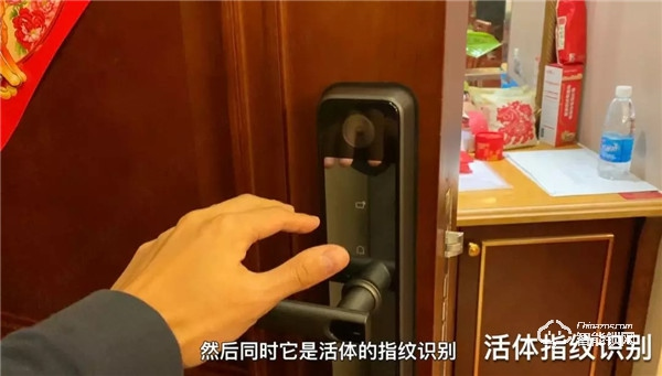 【測(cè)評(píng)】樂(lè)橙P6智能云鎖還帶攝像頭？貓眼都省了...