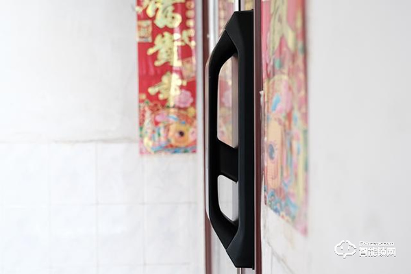 德施曼R7人臉識別智能鎖，換一個更加輕松的方式進家門