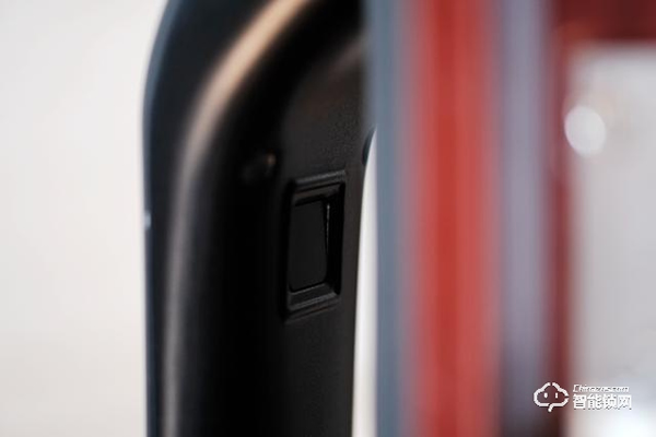 德施曼R7人臉識別智能鎖，換一個更加輕松的方式進家門