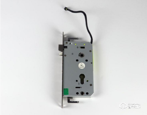 華為智選生態(tài)產(chǎn)品，匯泰龍智能指紋鎖產(chǎn)品評測