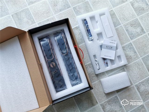 用了指紋鎖，才知道出門多便捷！希箭C1智能門鎖測評
