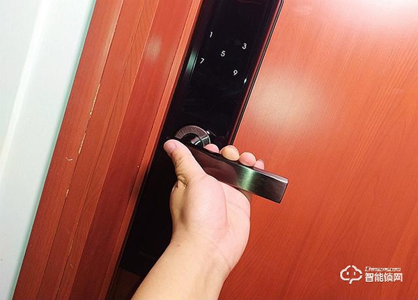 德施曼V7智能鎖評(píng)測(cè)：讓家居生活更省心、更安心
