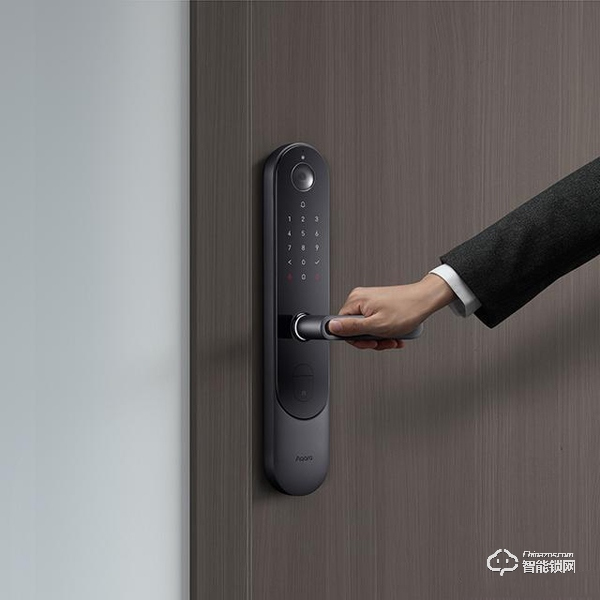 并不是所有的智能門鎖都有AI智能，Aqara 全新P100讓安全看得見