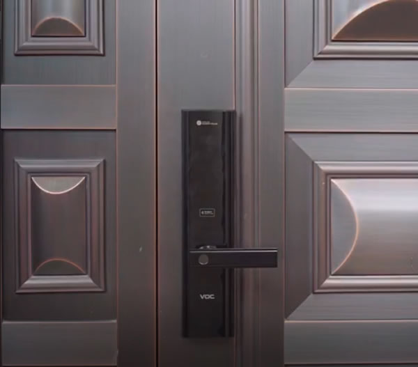 華為系史上性價比最高智能鎖，VOC指紋鎖x8初體驗測評