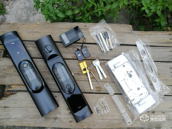 C級鎖芯+5D安全防護技術，TCL智能鎖安全杠桿滴